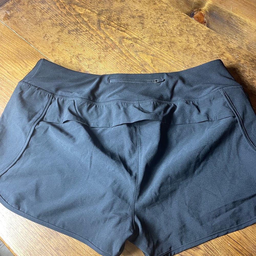 Mpg Shorts - image 3